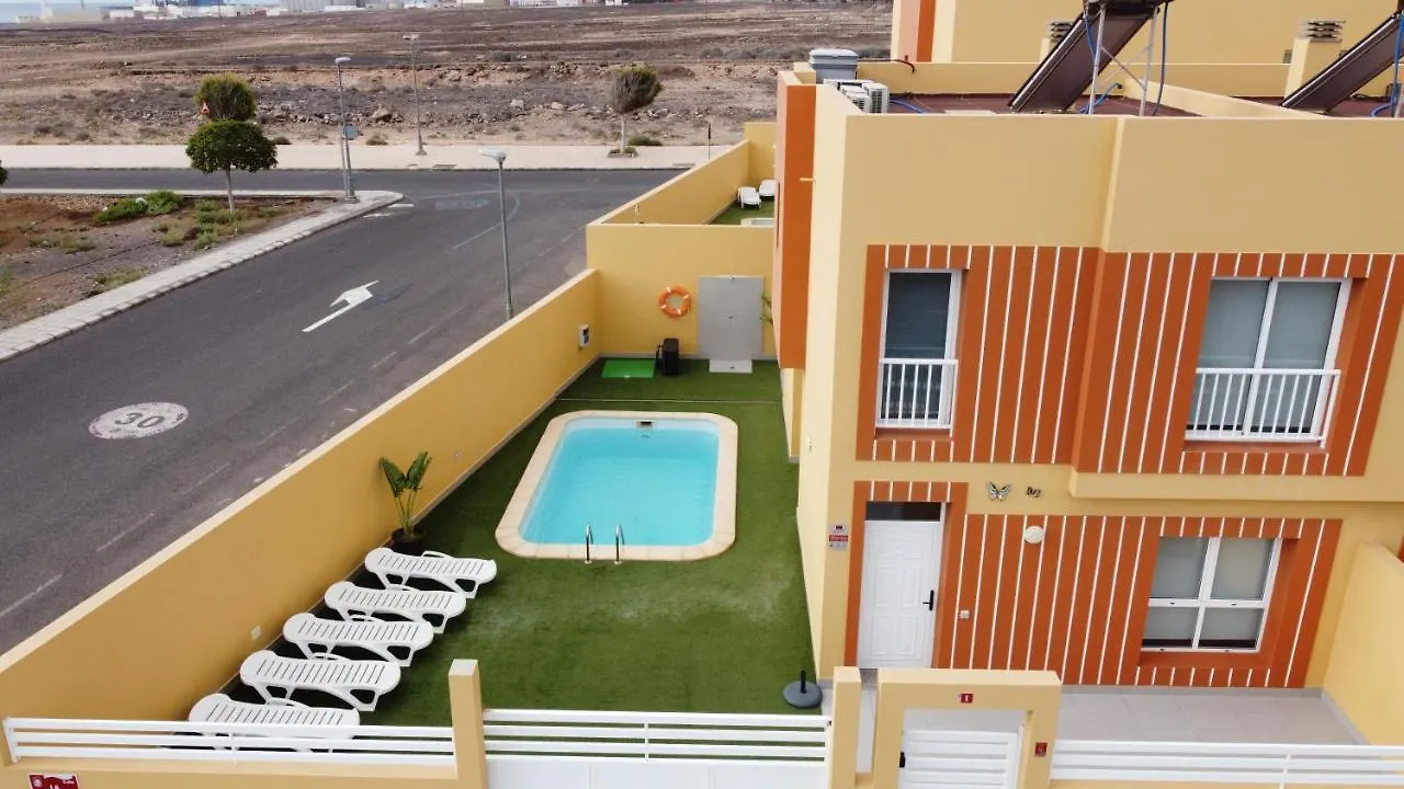 Mariposas Home Pool location